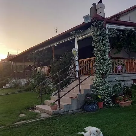Сasa de vacaciones Ivonnis Garden 120m From Dikella Denize & Bbq *