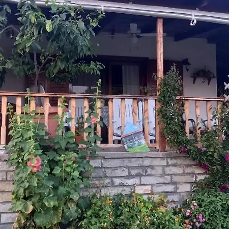 Ivonnis Garden 120m From Dikella Denize & Bbq